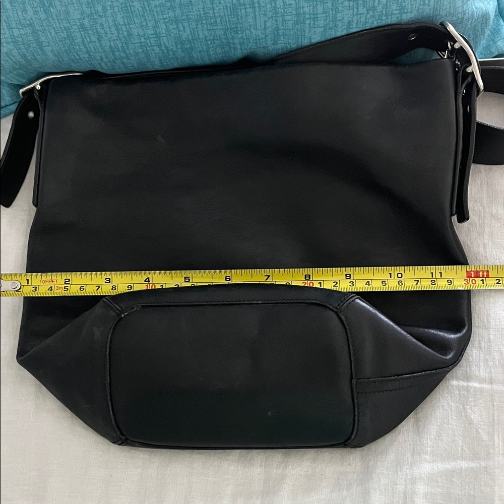 Authentic COACH #9186 Legacy Soho Bucket Bag Black Leather Duffle Shoulder Bag - Picture 5 of 7